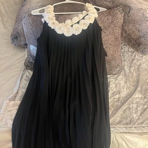 Black Shani cocktail dress size 8 NWT